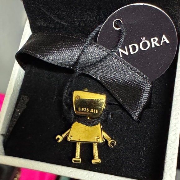 Pandora Gold Plated Bella Bot Charm with Bow Detail - Picture 6 of 6